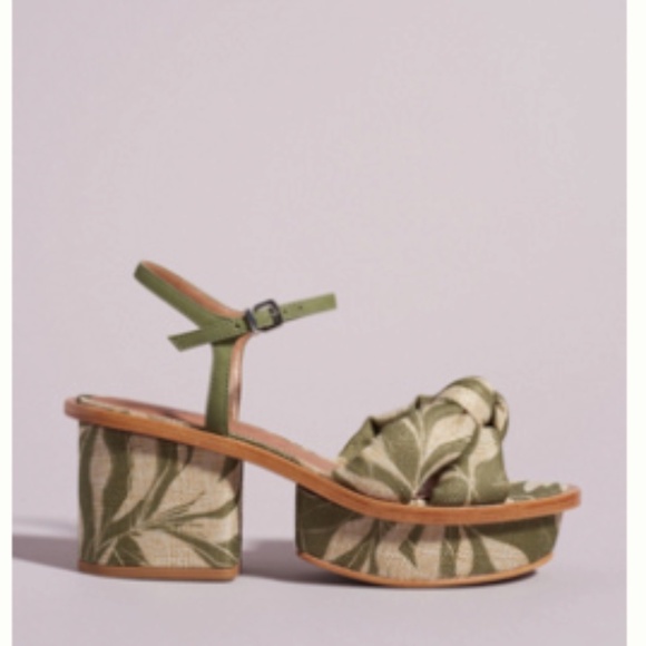 Vicenza Kendall Platforms- Olive- Size 40 - Picture 1 of 1